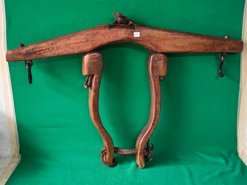 Antico giogo legno fatto - antico, in